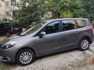 Renault Grand Scenic foto 3