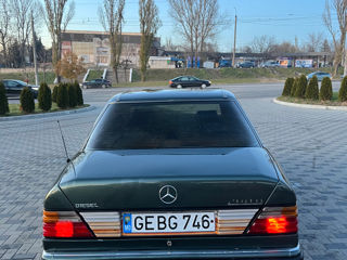 Mercedes E-Class foto 6