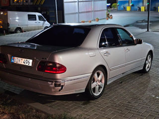 Mercedes E-Class foto 6