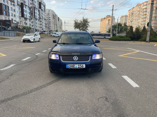 Volkswagen Passat foto 1