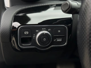 Mercedes CLA foto 8
