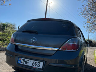 Opel Astra foto 2