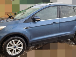 Ford Kuga foto 2