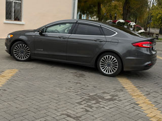 Ford Fusion foto 3