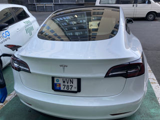 Tesla Model 3 foto 5