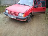 Opel Ascona foto 4