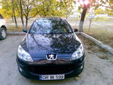 Peugeot 407 foto 1