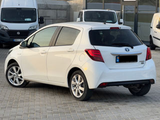 Toyota Yaris foto 5