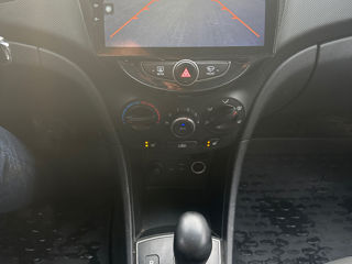 Hyundai Solaris фото 10