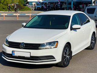 Volkswagen Jetta foto 1