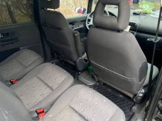 Volkswagen Sharan foto 7