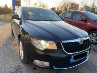 Skoda Superb foto 2