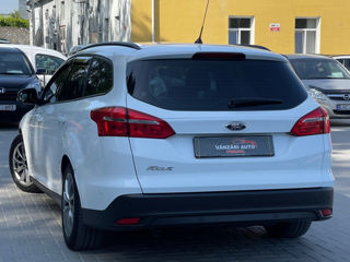 Ford Focus foto 5