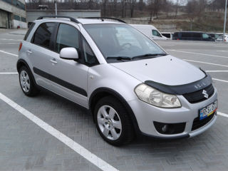 Suzuki SX4 foto 3