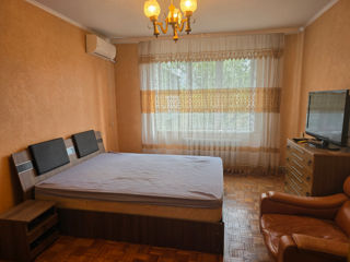 Apartament cu 1 cameră, 40 m², Botanica, Chișinău foto 1