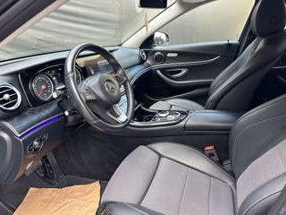 Mercedes E-Class фото 8