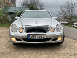 Mercedes E-Class foto 3