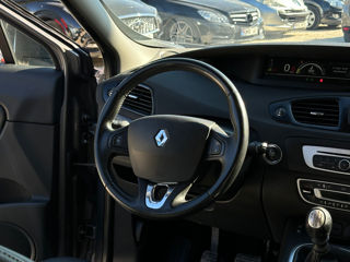 Renault Grand Scenic foto 19