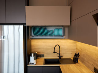 Bucatarie minimalista in forma de "U" foto 5