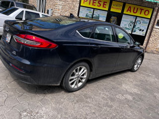 Ford Fusion foto 4