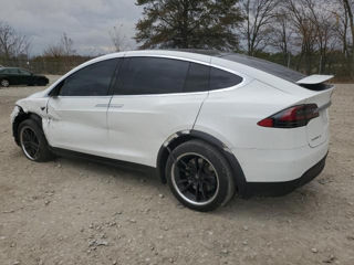 Tesla Model X foto 3