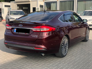 Ford Fusion foto 5