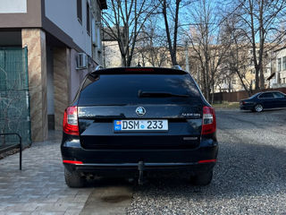 Skoda Superb foto 3