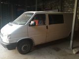 Volkswagen T4 foto 1