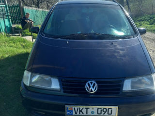 Volkswagen Sharan foto 2