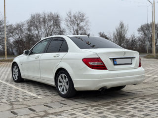 Mercedes C-Class foto 6