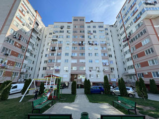 Apartament cu 2 camere, 69 m², Poșta Veche, Chișinău foto 1