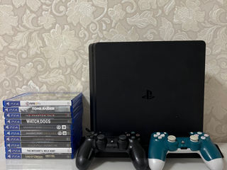 Продам PS4 slim 1 Tb 2 джойстика, 10 дисков