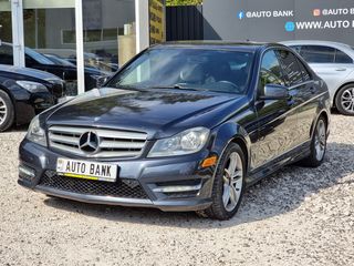 Mercedes C Class foto 8