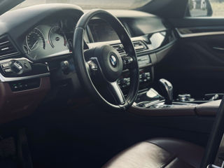 BMW 5 Series foto 8