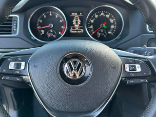 Volkswagen Jetta foto 13