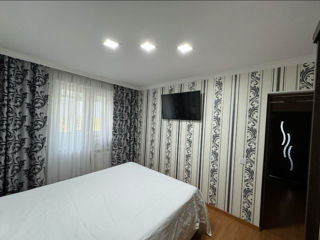 3-х комнатная квартира, 72 м², Центр, Кагул