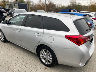 Toyota Auris foto 4