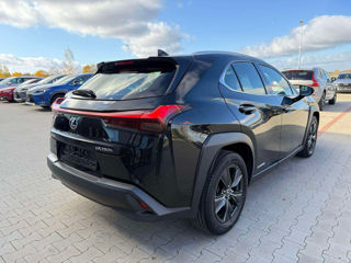 Lexus UX foto 8