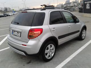 Suzuki SX4 foto 5