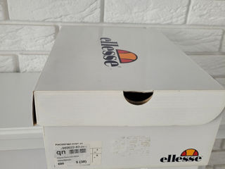 Новые женские кроссовки Ellesse foto 8