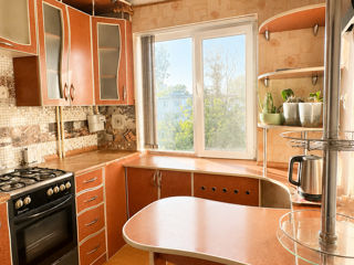 3-комн. кв., 58 м², 5/5 эт.