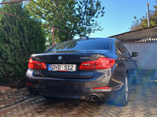 BMW 5 Series foto 2