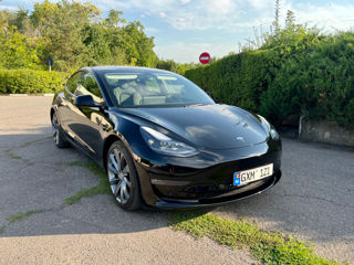 Tesla Model 3 foto 3