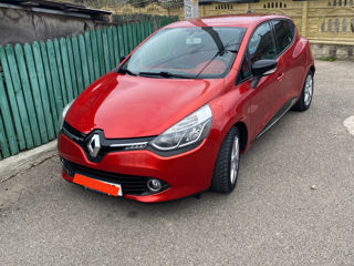 Renault Clio foto 1