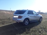 Mercedes ML Class foto 2