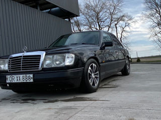 Mercedes Series (W124)