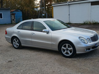 Mercedes E-Class foto 6