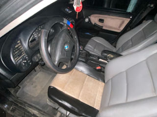 BMW 3 Series foto 8