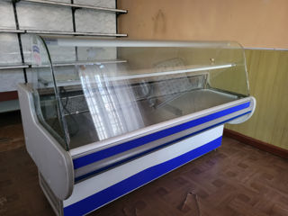 Холодильная витрина и морозильные лари (б/у)