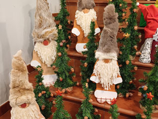 Decoratiuni de iarna,  confectionate manual, compozitii vii pentru masa de revelion. foto 3